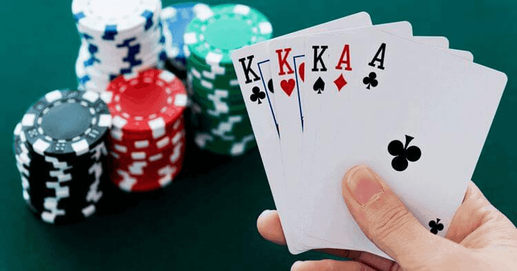 Hướng dẫn cách đánh bài Poker cho người mới chơi: không xem phí cả đời 